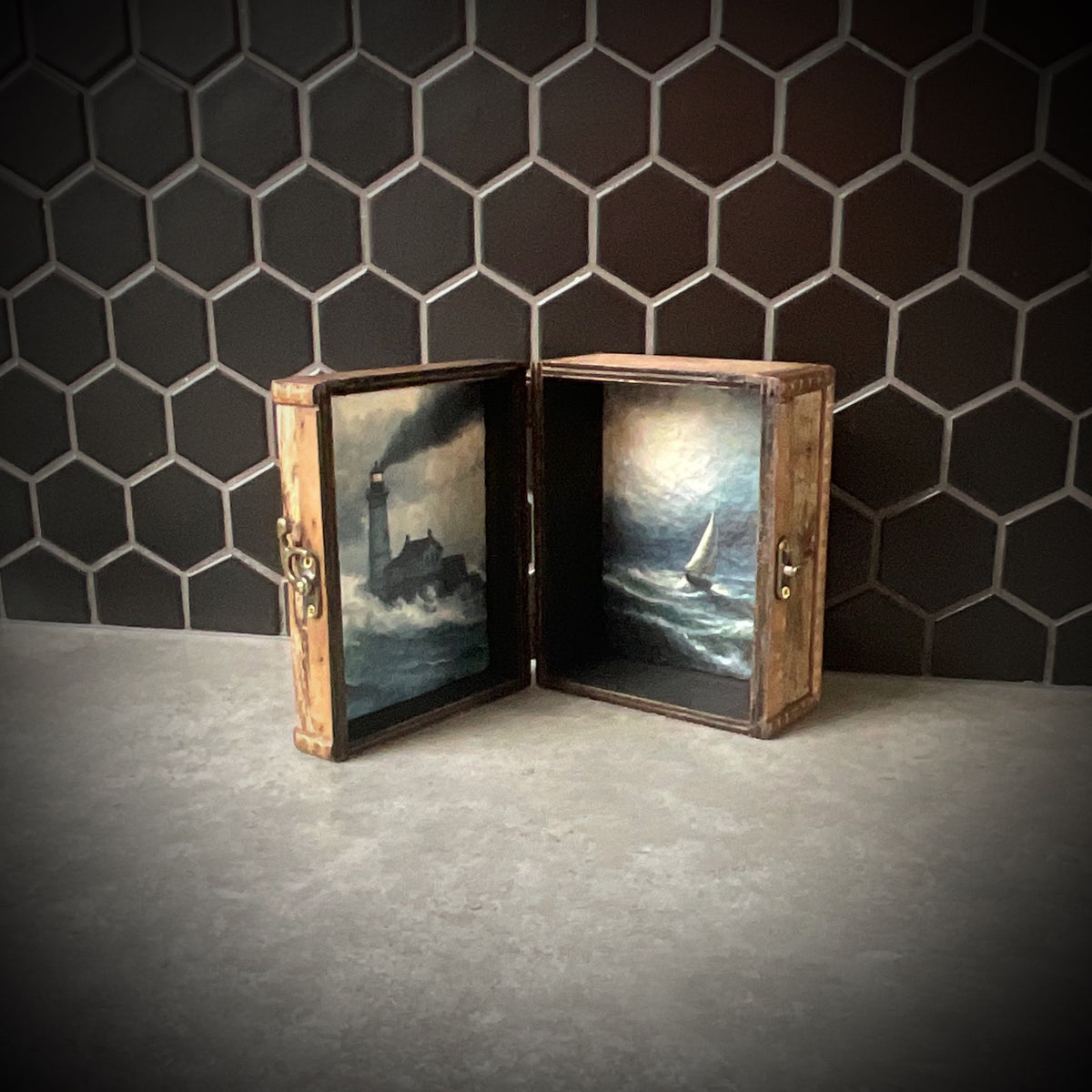 Nautical V2 Shadow Jewellery Box