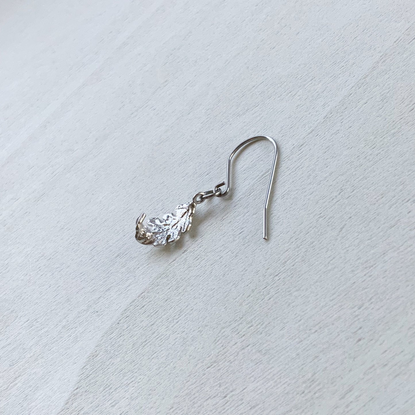 Curled Up Leaf Earring Set - Platinum Silver