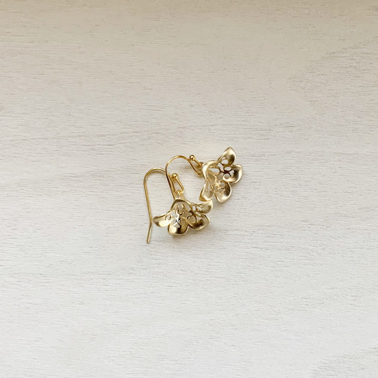 Bell Bird Droplet Flower Gold Earring Set