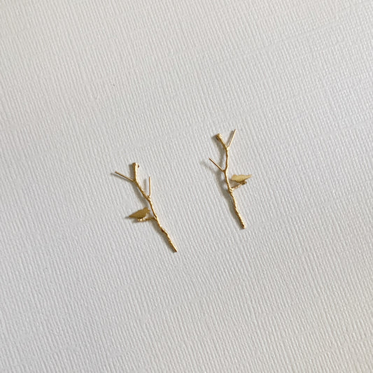 ‘Twig & Swallow’ Bird Stud Earring Set - Matte Gold - The Sister Label